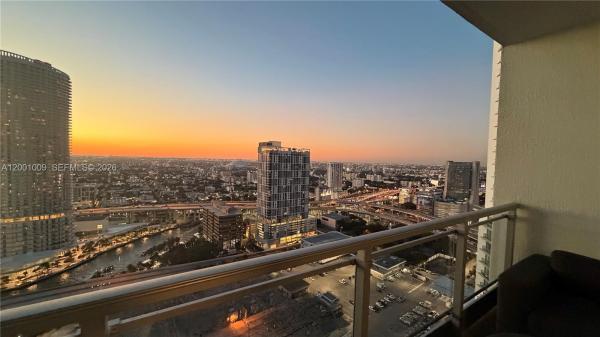 Mint At Riverfront, 92 SW 3rd St #3607, Miami, Florida 33130, image 1