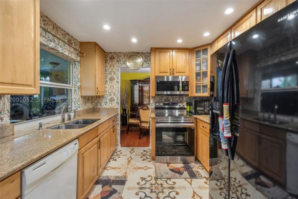 Mainlands Of Tamarac Lakes, 7301 NW 57th Pl, Tamarac, Florida 33321, image 2