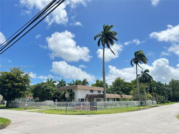 200 NE 158th St, Unincorporated Dade County, Florida 33162, image 3