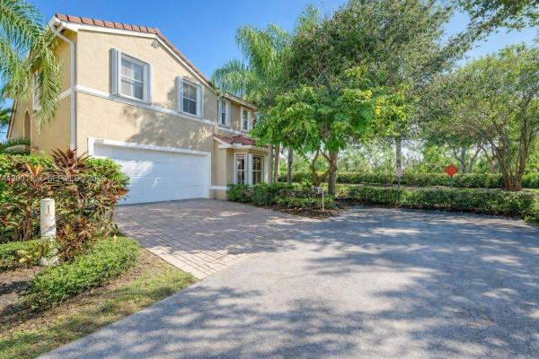 West Lake Village, 1125 Butternut Ln, Hollywood, Florida 33019, image 1