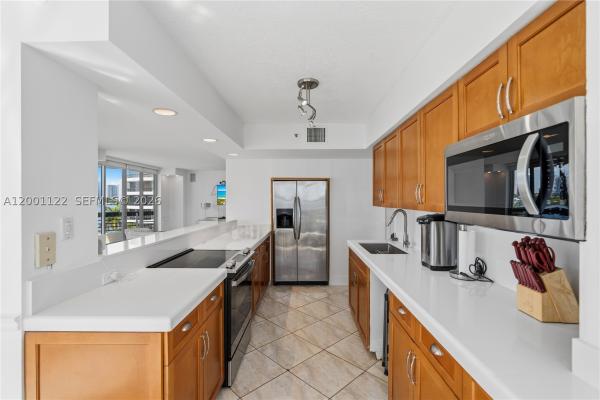 Mystic Pointe Tower 300, 3600 Mystic Pointe Dr #513, Aventura, Florida 33180, image 1