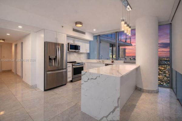 Mint At Riverfront, 92 SW 3rd St #4310, Miami, Florida 33130, image 1