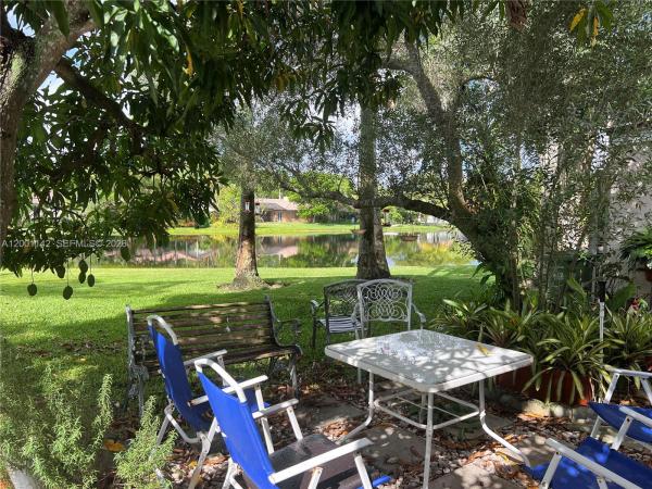 Village Homes At Country Isles, 1544 Springside Dr, Weston, Florida 33326, image 1