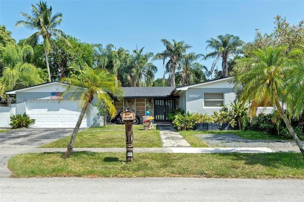 Saga Bay, 19751 SW 84th Ave, Cutler Bay, Florida 33189, image 3