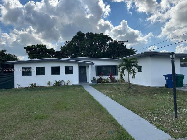 Cravero Cloverleaf Estates, 860 NW 171st St, Miami Gardens, Florida 33169, image 3