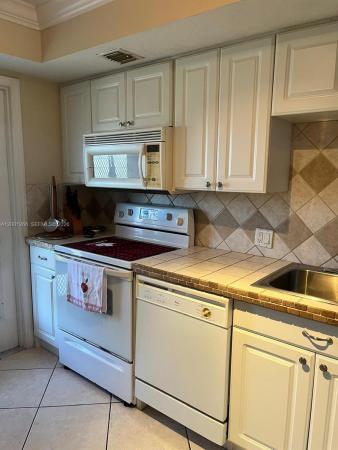 Palm-Aire Country Club 1, 3200 N Palm Aire Dr #407, Pompano Beach, Florida 33069, image 1