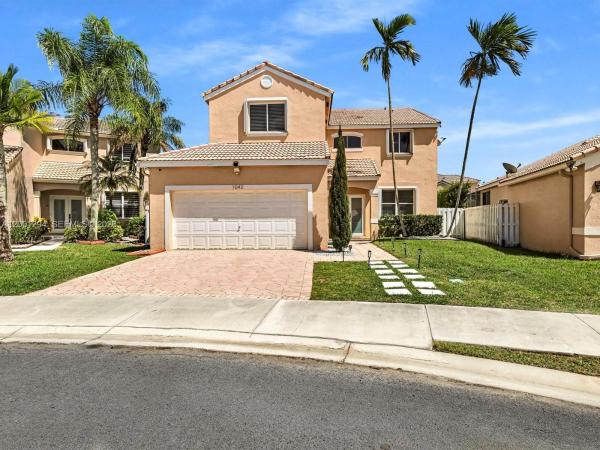 Savannah Falls, 1042 Thistle Creek Ct, Weston, Florida 33327, image 1