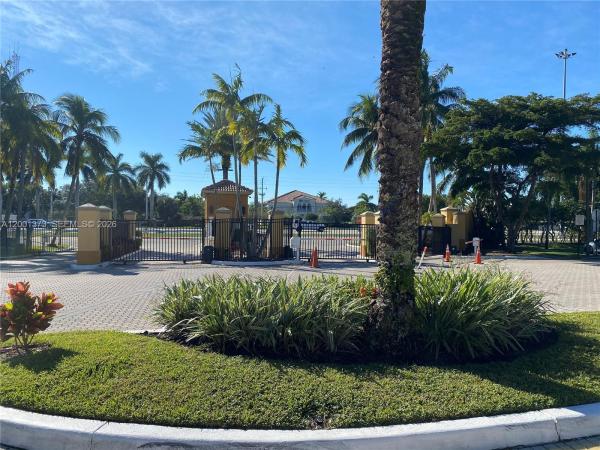 9645 nw 1st Ct #1-302, Pembroke Pines, Florida 33024, image 2