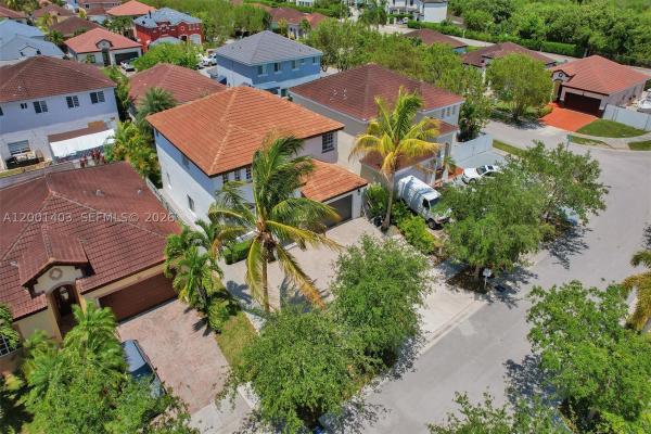 10231 SW 227th Ln, Cutler Bay, Florida 33190, image 2