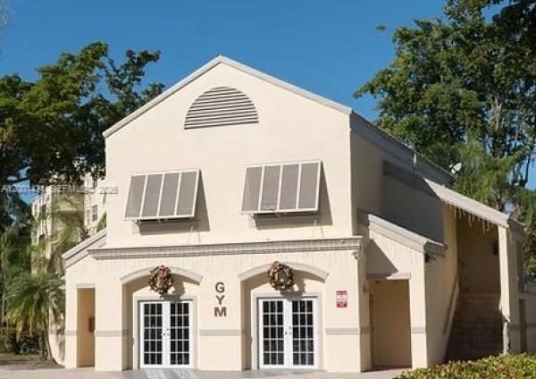 Las Vistas At Doral, 8245 Lake Dr #301, Doral, Florida 33166, image 2