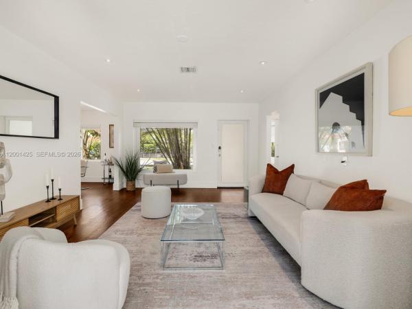 Gold Crest, 118 NW 103rd St, Miami Shores, Florida 33150, image 2