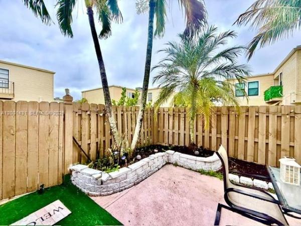 Shakerwood, 1569 Shaker Cir, Wellington, Florida 33414, image 2