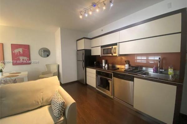 Governor, 435 21st St #204, Miami Beach, Florida 33139, image 2