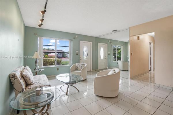 3240 SW 96th Ave, Unincorporated Dade County, Florida 33165, image 2