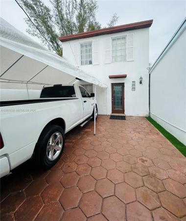 Lake Areta, 1589 W 73rd St, Hialeah, Florida 33014, image 1