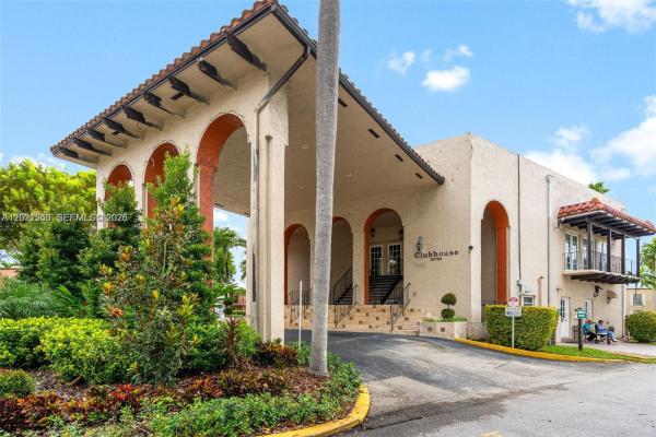 Spanish Trace, 10834 SW 88th St #X13, Unincorporated Dade County, Florida 33176, image 2