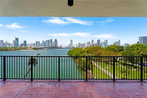 One Thousand Venetian Way, 1000 Venetian Way #408, Miami, Florida 33139, image 2
