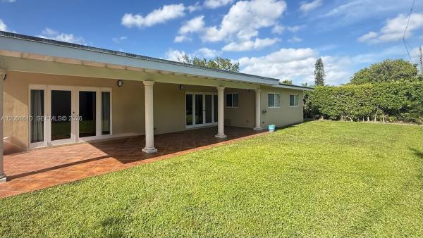 8820 SW 43rd Ter, Unincorporated Dade County, Florida 33165, image 1