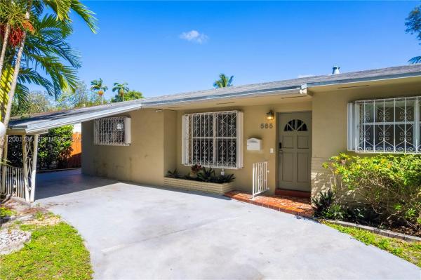 565 NE 160th Ter, Unincorporated Dade County, Florida 33162, image 3