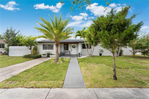 South Coral Homes, 9771 Martinique Dr, Cutler Bay, Florida 33189, image 1