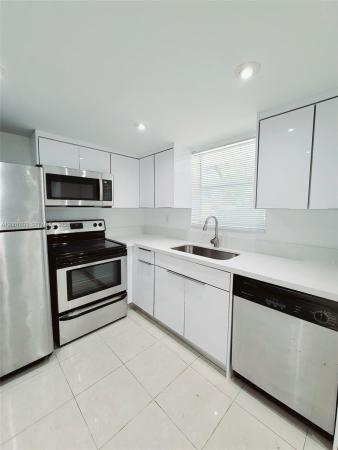 9375 Fontainebleau Blvd #L107, Unincorporated Dade County, Florida 33172, image 1