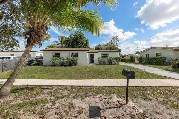 7970 NW 176th St, Hialeah, Florida 33015, image 1