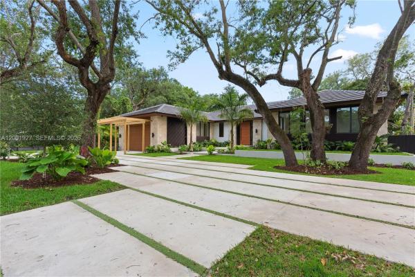 7840 SW 98th St, Unincorporated Dade County, Florida 33156, image 1