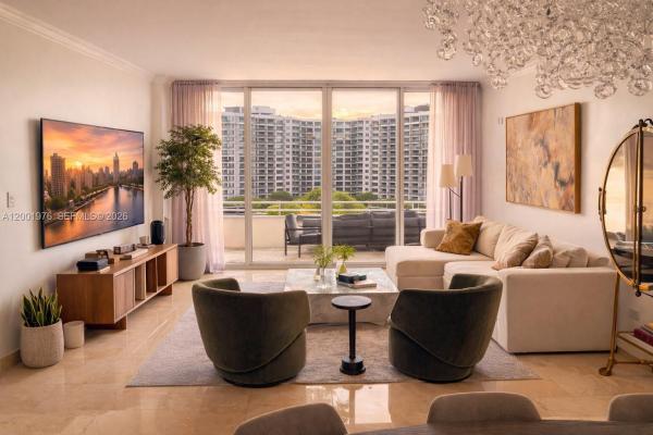Three Tequesta Point, 848 Brickell Key Dr #905, Miami, Florida 33131, image 2