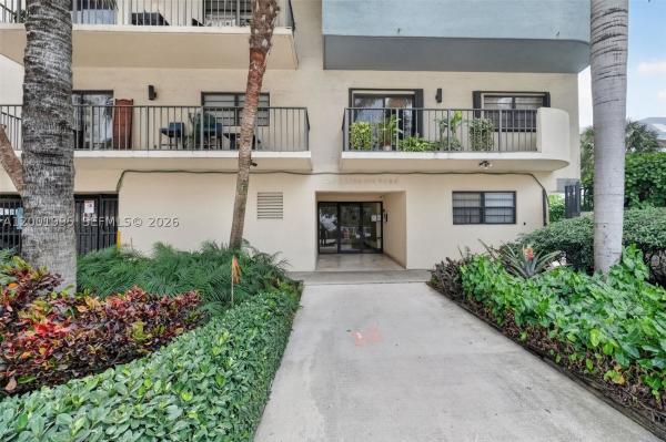 Lincoln West Gardens, 1250 Lincoln Rd #404, Miami Beach, Florida 33139, image 2