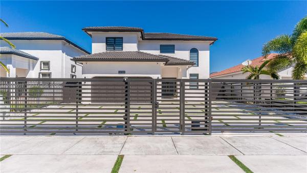 15817 SW 138th Ter, Unincorporated Dade County, Florida 33196, image 1