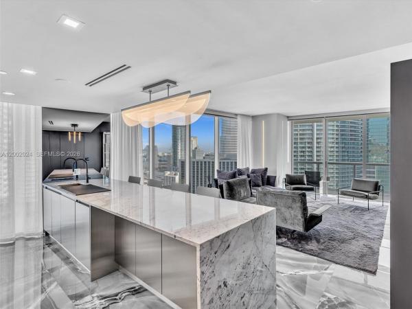 Icon Brickell Tower 1, 475 Brickell Ave #2715, Miami, Florida 33131, image 1