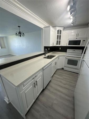 Dadeland Place, 9001 SW 77th Ave #C702, Unincorporated Dade County, Florida 33156, image 1