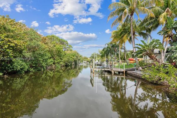Waterway Manor, 14019 N Miller Dr, Palm Beach Gardens, Florida 33410, image 3