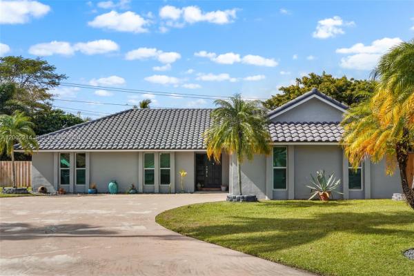 The Estates, 6975 Bianchini Cir, Boca Raton, Florida 33433, image 1