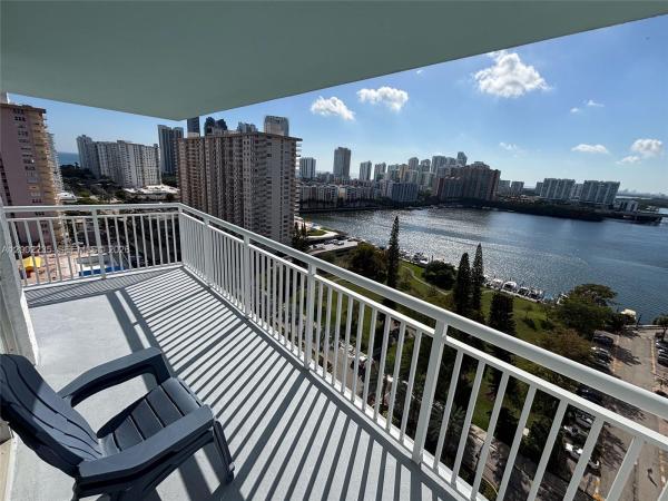 Winston Towers 500, 301 174th St #1912, Sunny Isles Beach, Florida 33160, image 1