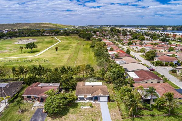 Crystal Lake Golf Villas, 4871 NW 13th Ave, Deerfield Beach, Florida 33064, image 3