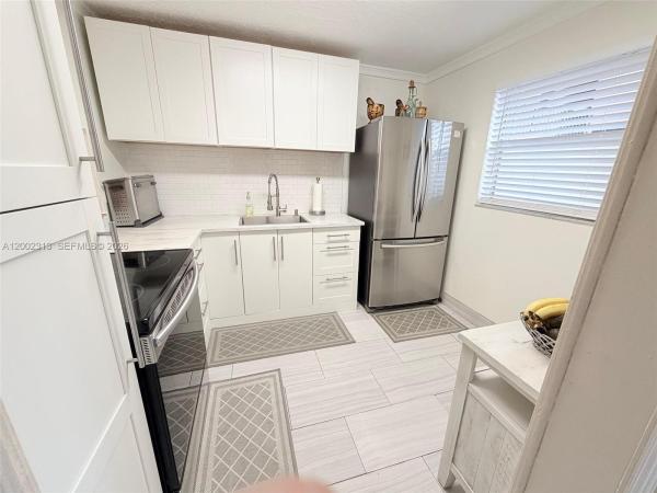 Holiday Springs, 3040 Holiday Springs Blvd #110, Margate, Florida 33063, image 2