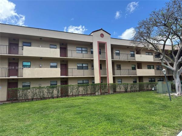 Miramar Club, 3396 Foxcroft Rd #305, Miramar, Florida 33025, image 1