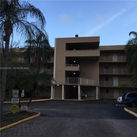 8500 NW 8th St #308, Unincorporated Dade County, Florida 33126, image 1