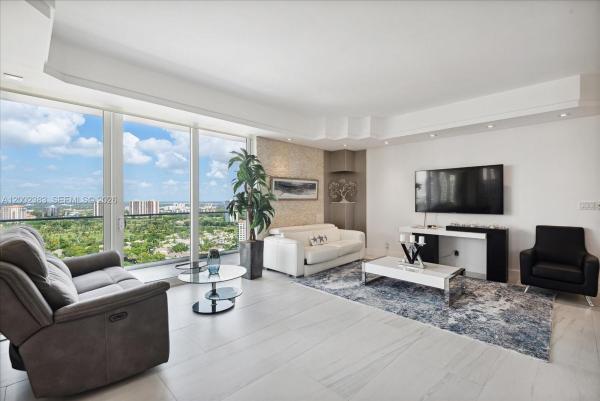 Turnberry Isle North, 19707 Turnberry Way #PH-D, Aventura, Florida 33180, image 3