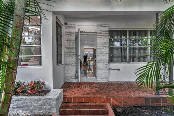 1002 10th St, Miami Beach, Florida 33139, image 2