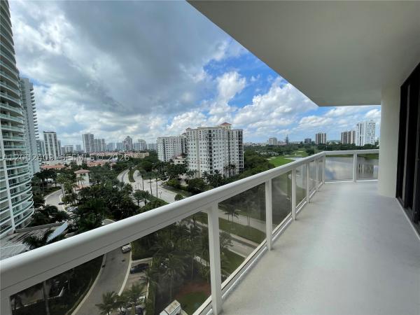 The Landmark, 20185 E Country Club Dr #1105, Aventura, Florida 33180, image 1