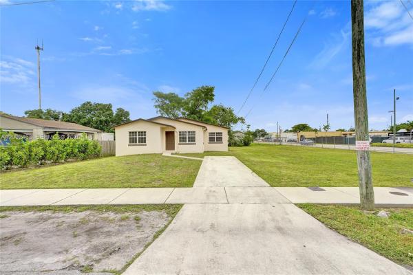 Carver Ranches, 5532 SW 22nd St, West Park, Florida 33023, image 1