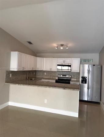 17501 SW 142nd Ct, Unincorporated Dade County, Florida 33177, image 1