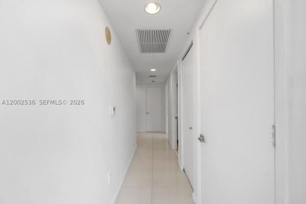Icon Brickell Tower 3, 485 Brickell Ave #4104, Miami, Florida 33131, image 3