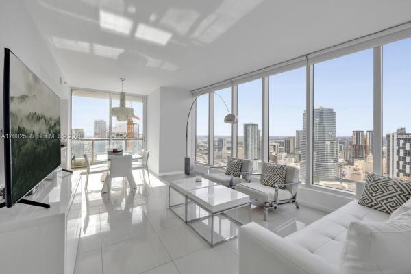 Icon Brickell Tower 3, 485 Brickell Ave #4104, Miami, Florida 33131, image 1