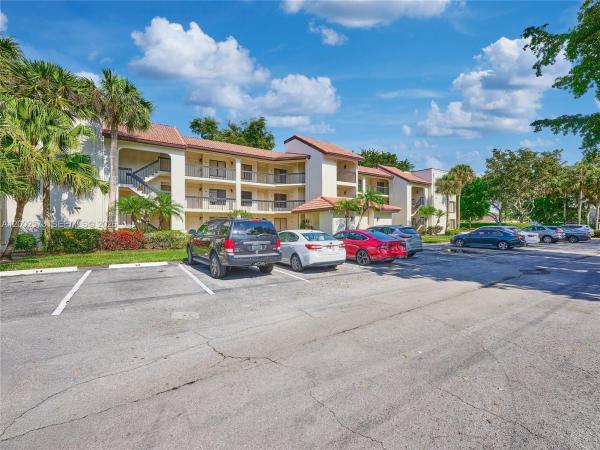 10143 Mangrove Dr #303, Boynton Beach, Florida 33437, image 2