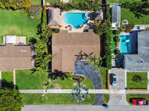 Bel Aire, 9837 SW 194th St, Cutler Bay, Florida 33157, image 1
