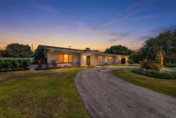 10431 SW 82nd Ct, Unincorporated Dade County, Florida 33156, image 3