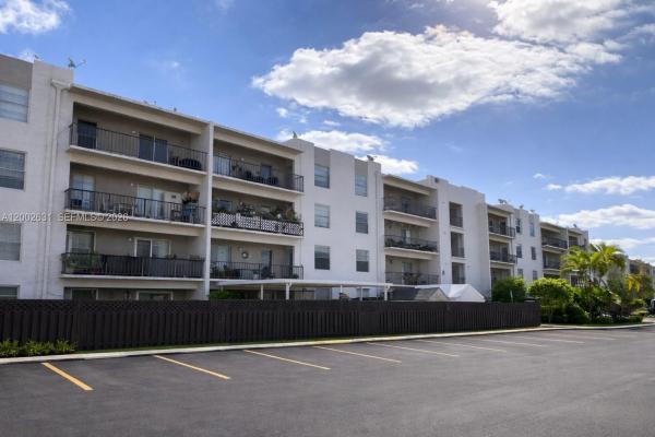 Westland Gardens, 5755 W 20th Ave #406, Hialeah, Florida 33012, image 2